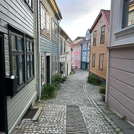Cosy Flat In Historical Lane 아파트 베르겐