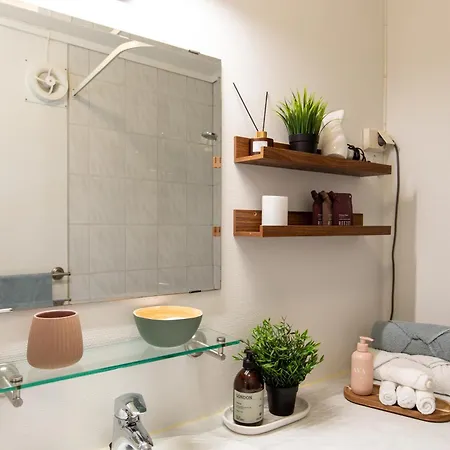 Cosy Flat In Historical Lane Apartment *