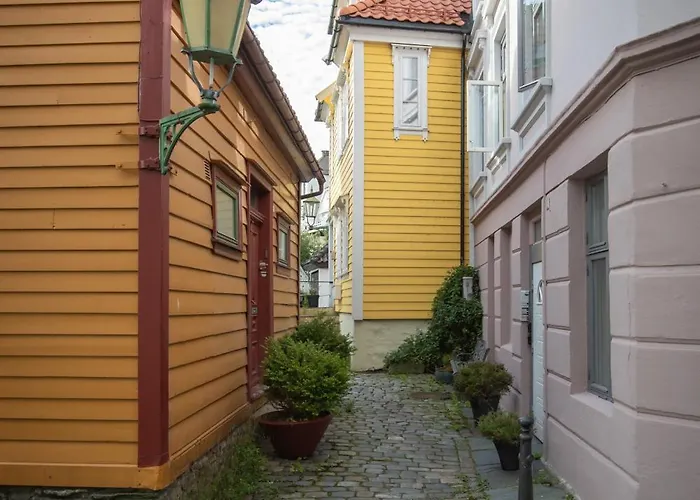 Cosy Flat In Historical Lane